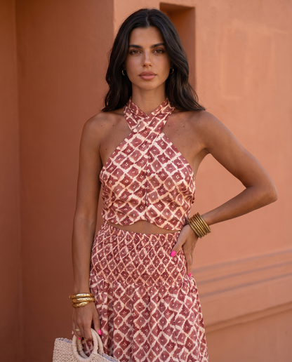 ELSA | CONJUNTO ELEGANTE CON DISEÑO DE HOMBROS DESCUBIERTOS