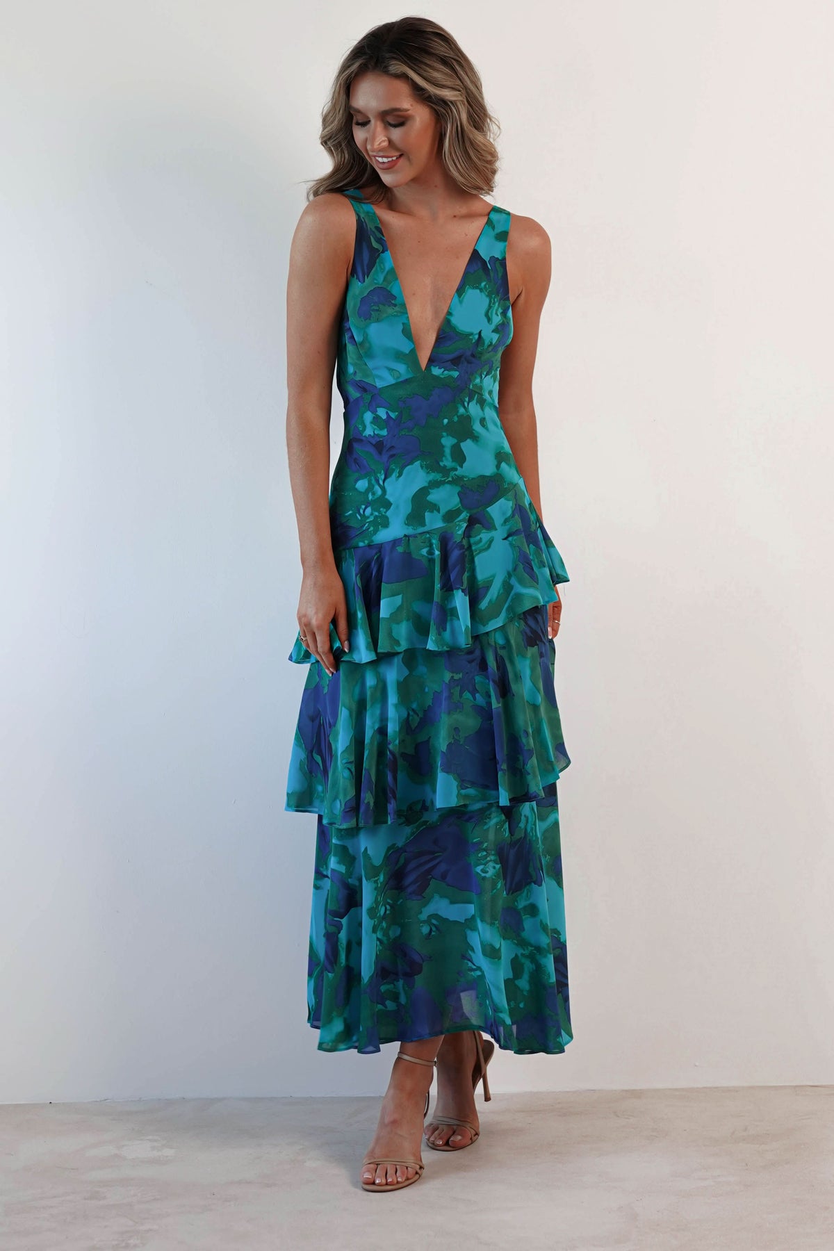 EVA | VESTIDO MIDI CON VOLANTES
